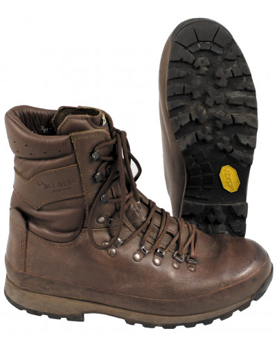 5 Stk. Brit. Kampfstiefel, braun,"ALT-BERG", gebr.