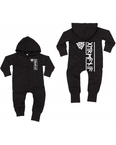 Bestickter Baby Strampler (Germania Runen)