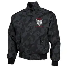 Bestickte Harrington Jacke, Camo - Lieber ein Wolf Odins als ein Lamm Gottes Vorderseite