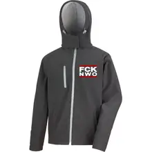 Bestickte Herren Softshell Kapuzenjacke - FCK NWO Vorderseite