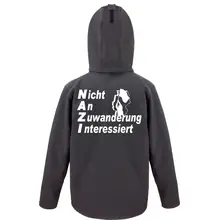 Bestickte Herren Softshell Kapuzenjacke - Nicht an Zuwanderung interessiert, Fahne Rückseite