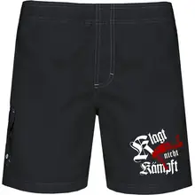 Bestickte Herren Badehose - Klagt nicht kämpft, Ak47 Vorderseite