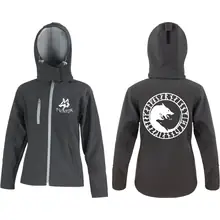 Bestickte Damen Softshell Kapuzenjacke - Fenrir Vorder- und Rückseite