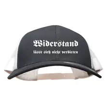 Besticktes Flexfit Basecap "Loki" - Widerstand lässt sich nicht verbieten Vorderseite