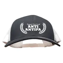 Besticktes Flexfit Basecap "Loki" - Anti-Antifa Vorderseite