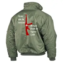 Bestickte Herren CWU Jacke, Oliv - Heute tolerant morgen fremd im eigenen Land Rückseite
