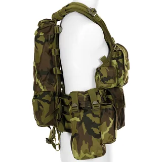 Tactical Weste, div. Taschen, M 95 CZ tarn