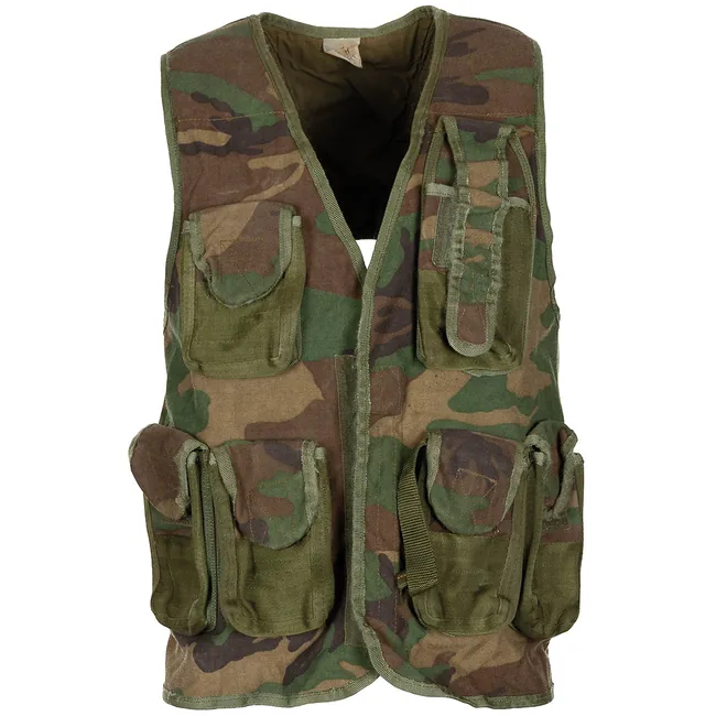 Türk. Tactical Weste, woodland, gebr.