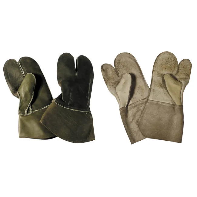 BW Lederhandschuhe, 3 Finger mit Stulpe, gebr.