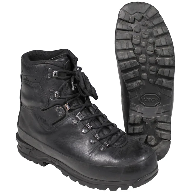 BW Bergschuh, gefüttert, schwarz, gebr., II Wahl