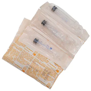 Einmalspritze, 2 ml, 100 Stück, neuwertig