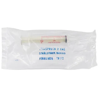 Schwed. Einmalspritze, 2 ml, 50 Stück, neuwertig