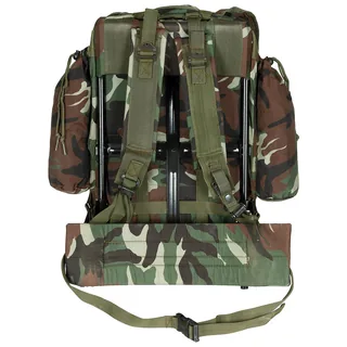Türk. Rucksack, tarn, gebr., Metallgestell