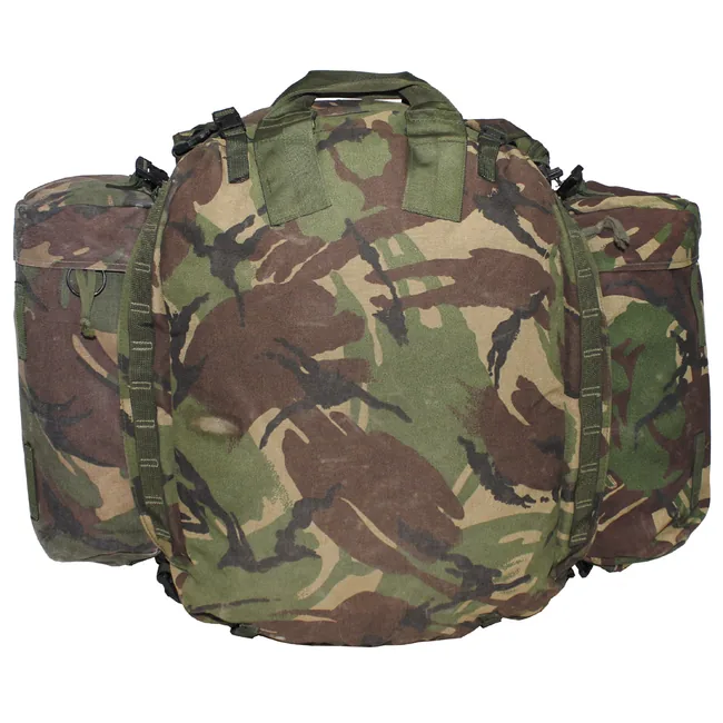 Brit. Rucksack, "Other Arms", Seitentaschen, DPM tarn, gebr.