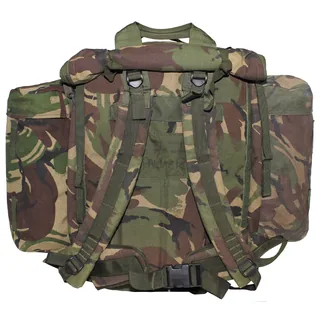 Brit. Rucksack, "Other Arms", Seitentaschen, DPM tarn, gebr.